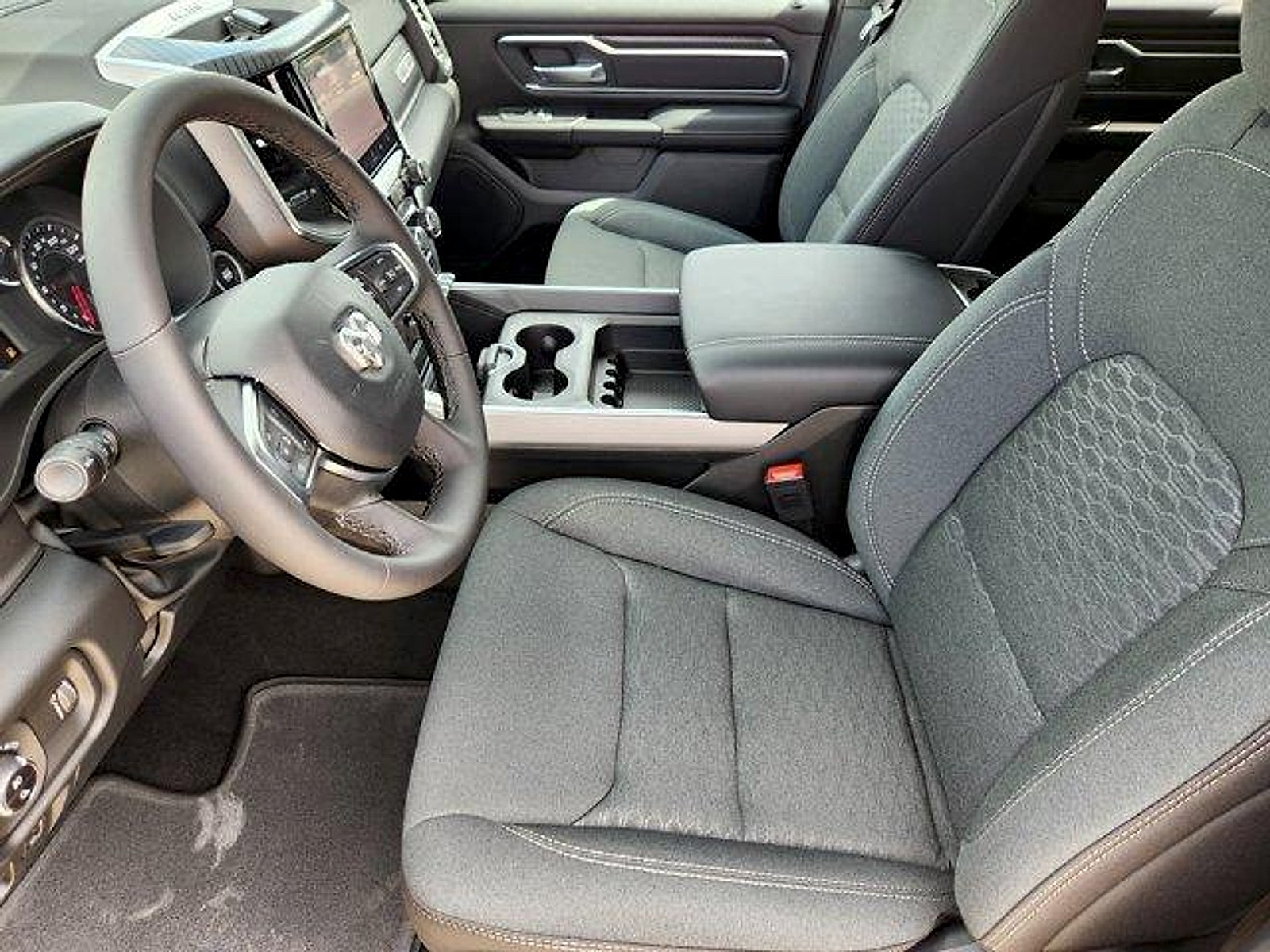 2026 RAM Ram 1500 RAM 1500 LONE STAR CREW CAB 4X2 5'7' BOX