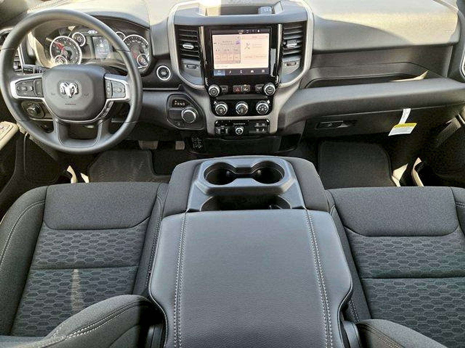 2026 RAM 1500 RAM 1500 TRADESMAN CREW CAB 4X2 5'7' BOX