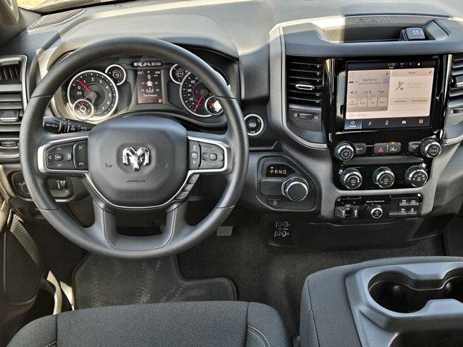 2026 RAM 1500 RAM 1500 TRADESMAN CREW CAB 4X2 5'7' BOX