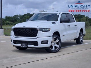 2026 RAM Ram 1500 RAM 1500 EXPRESS CREW CAB 4X2 5'7' BOX