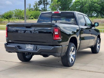 2026 RAM Ram 1500 RAM 1500 EXPRESS CREW CAB 4X2 5'7' BOX