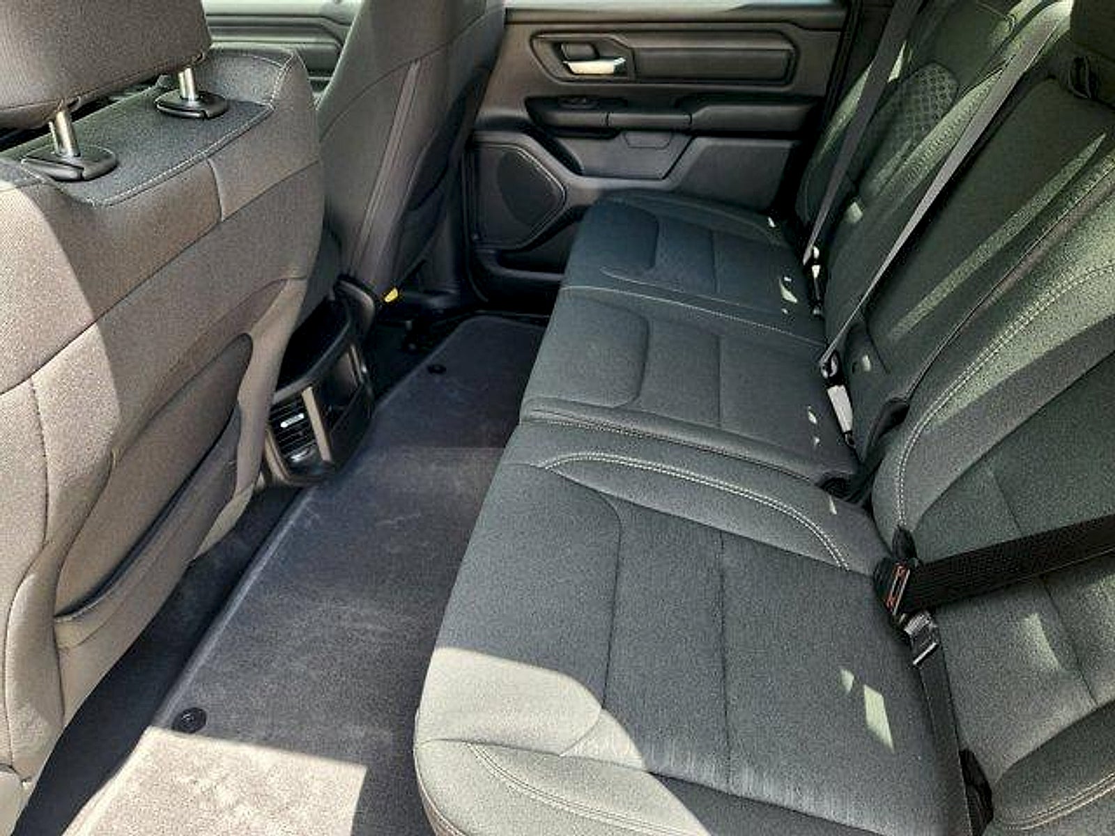 2026 RAM Ram 1500 RAM 1500 EXPRESS CREW CAB 4X2 5'7' BOX