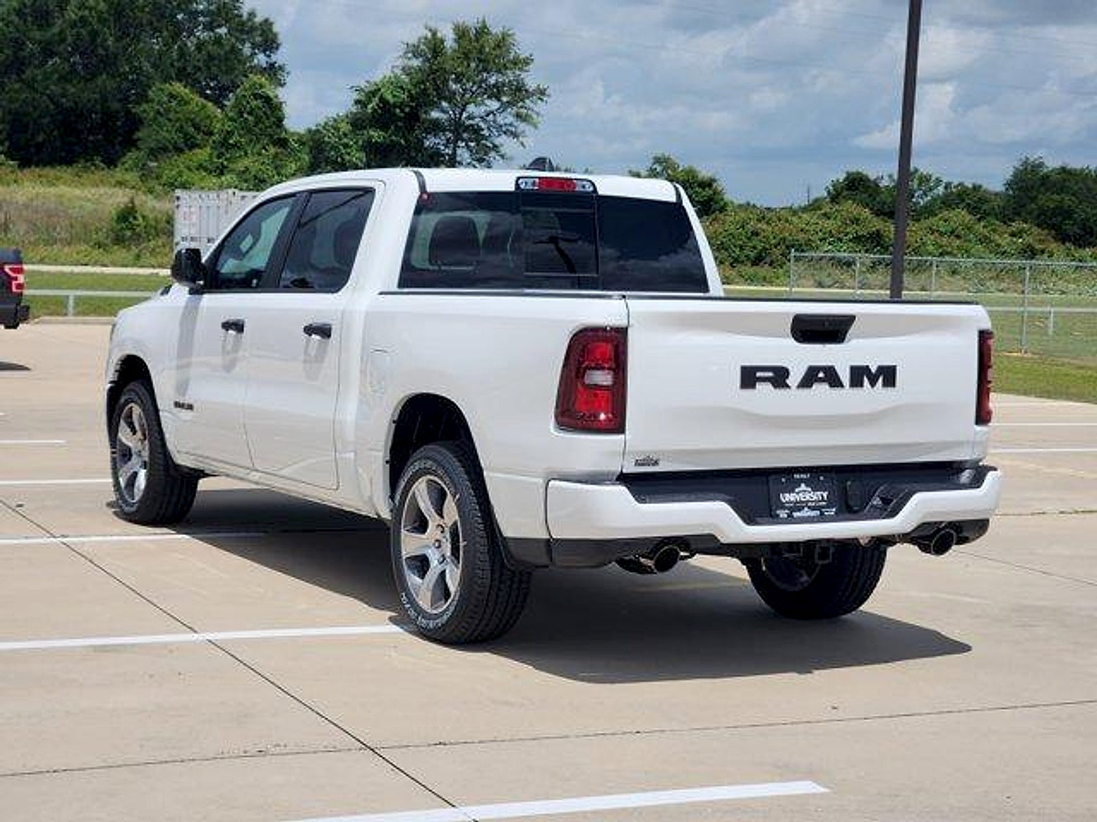 2026 RAM Ram 1500 RAM 1500 EXPRESS CREW CAB 4X2 5'7' BOX