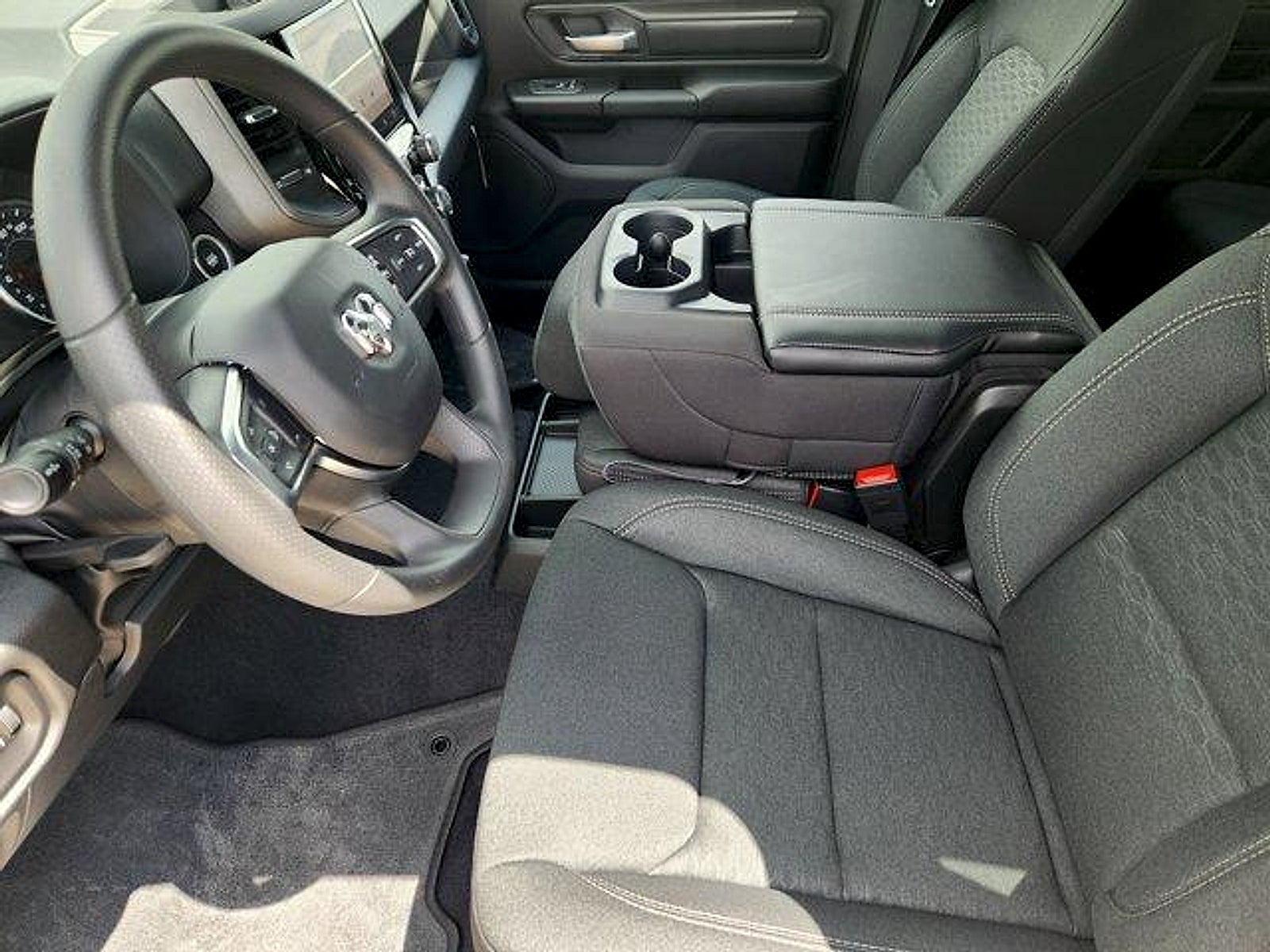 2026 RAM Ram 1500 RAM 1500 EXPRESS CREW CAB 4X2 5'7' BOX