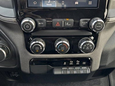 2026 RAM Ram 1500 RAM 1500 EXPRESS CREW CAB 4X2 5'7' BOX