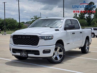 2026 RAM Ram 1500 RAM 1500 EXPRESS CREW CAB 4X2 5'7' BOX
