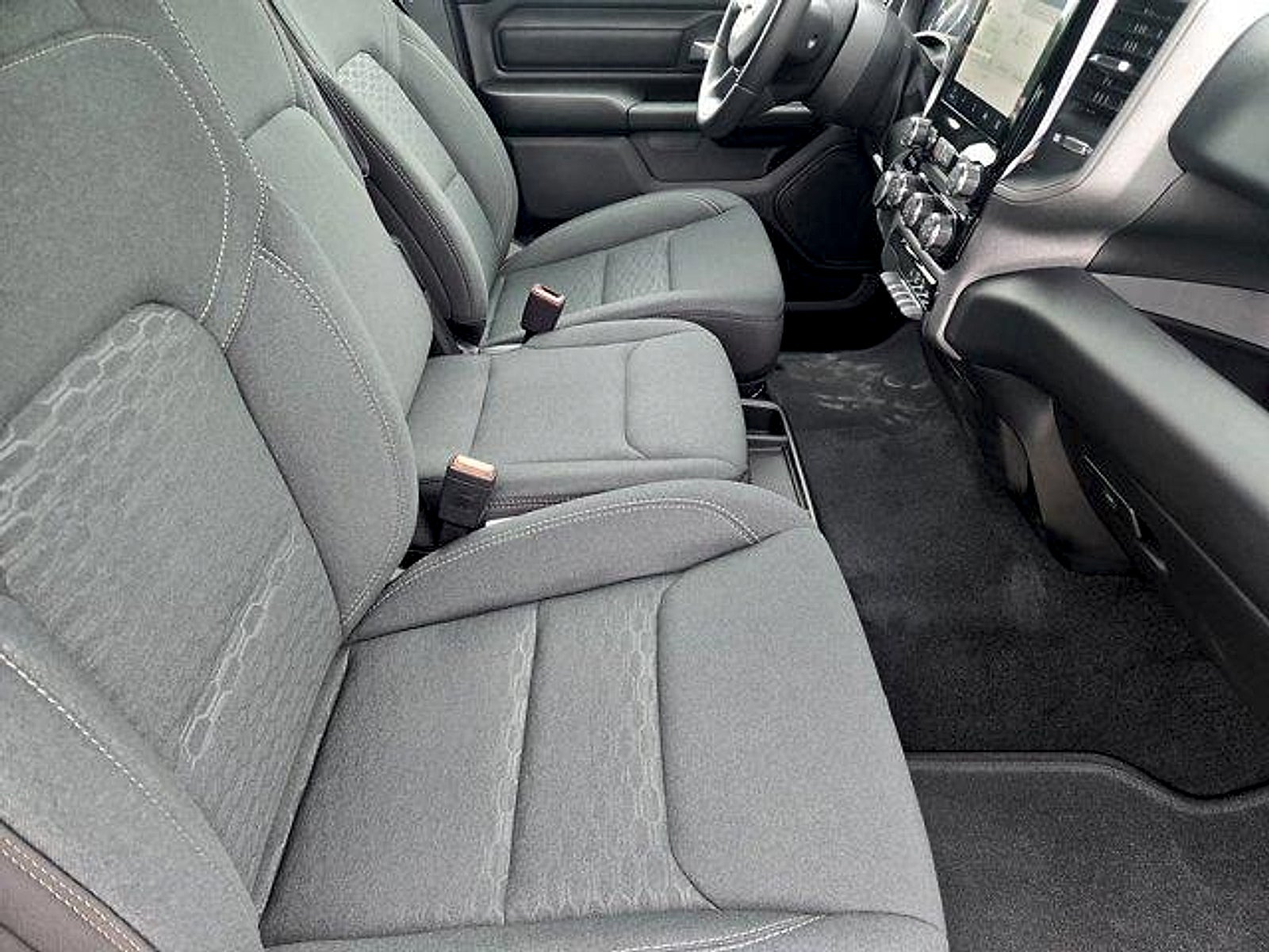 2026 RAM Ram 1500 RAM 1500 EXPRESS CREW CAB 4X2 5'7' BOX