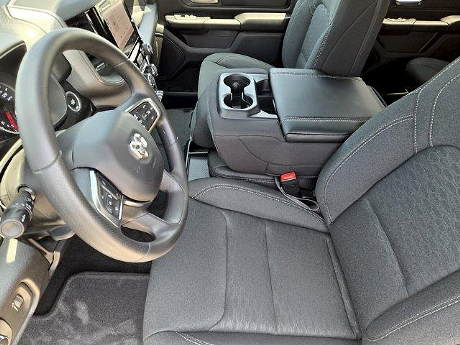 2026 RAM Ram 1500 RAM 1500 EXPRESS CREW CAB 4X2 5'7' BOX