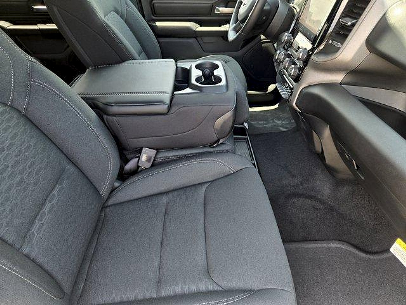 2026 RAM Ram 1500 RAM 1500 EXPRESS CREW CAB 4X2 5'7' BOX