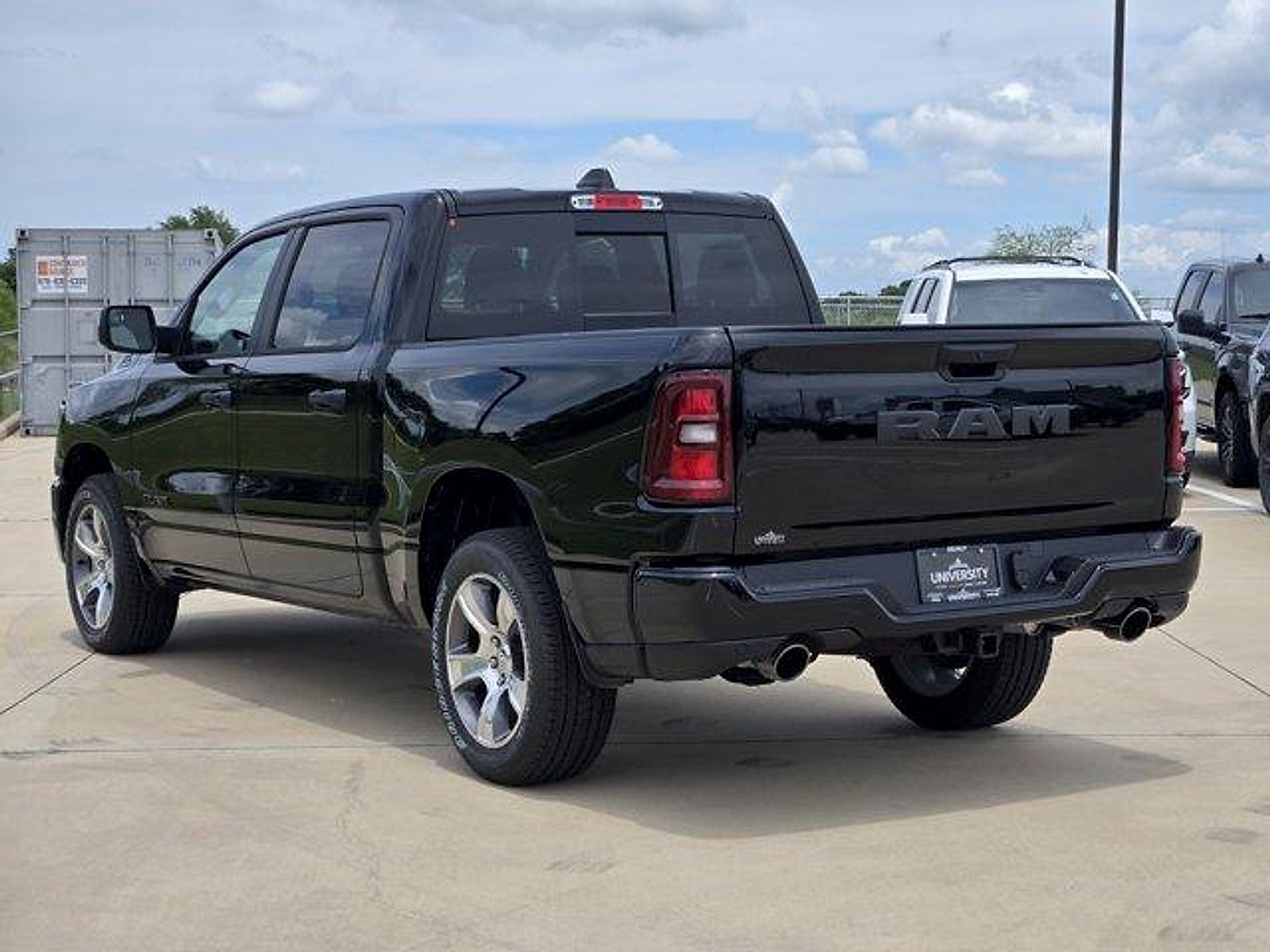 2026 RAM Ram 1500 RAM 1500 EXPRESS CREW CAB 4X2 5'7' BOX