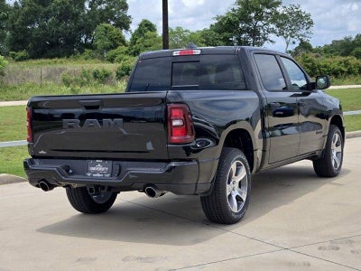 2026 RAM Ram 1500 RAM 1500 EXPRESS CREW CAB 4X2 5'7' BOX