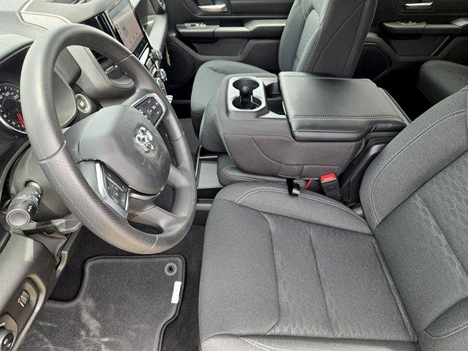 2026 RAM Ram 1500 RAM 1500 EXPRESS CREW CAB 4X2 5'7' BOX