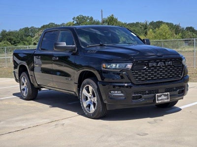 2026 RAM 1500 RAM 1500 EXPRESS CREW CAB 4X2 5'7' BOX