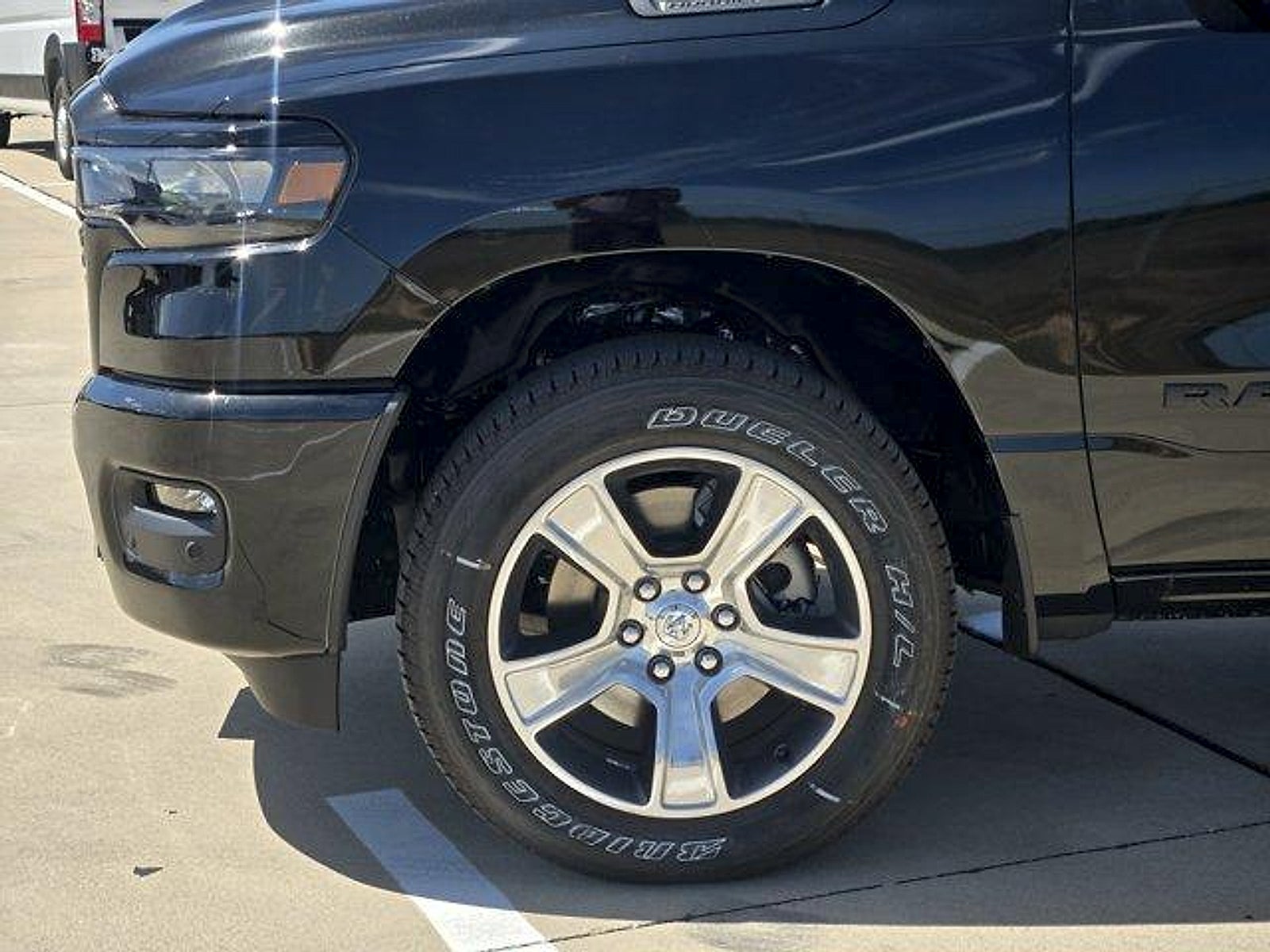 2026 RAM 1500 RAM 1500 EXPRESS CREW CAB 4X2 5'7' BOX