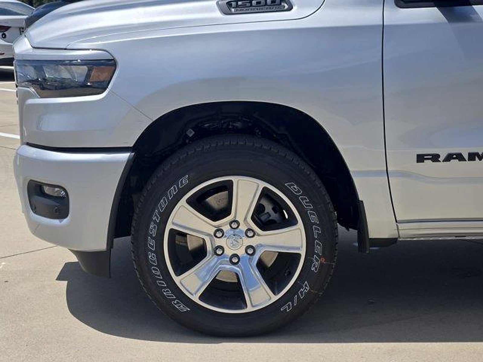 2026 RAM 1500 RAM 1500 EXPRESS CREW CAB 4X2 5'7' BOX
