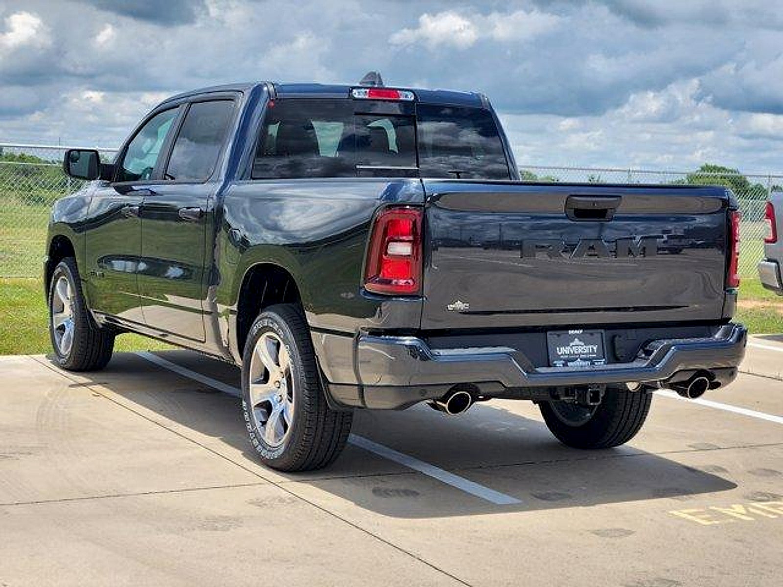 2026 RAM Ram 1500 RAM 1500 EXPRESS CREW CAB 4X2 5'7' BOX
