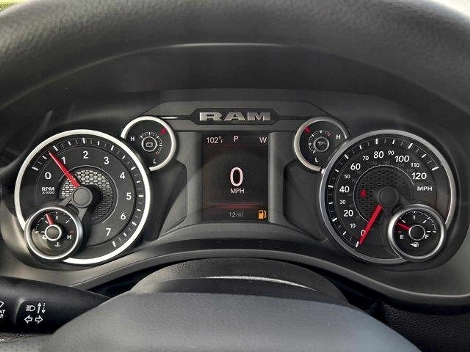 2026 RAM Ram 1500 RAM 1500 EXPRESS CREW CAB 4X2 5'7' BOX