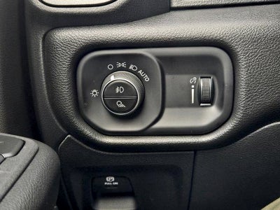 2026 RAM Ram 1500 RAM 1500 EXPRESS CREW CAB 4X2 5'7' BOX