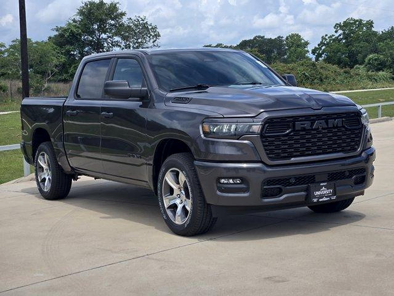 2026 RAM Ram 1500 RAM 1500 EXPRESS CREW CAB 4X2 5'7' BOX