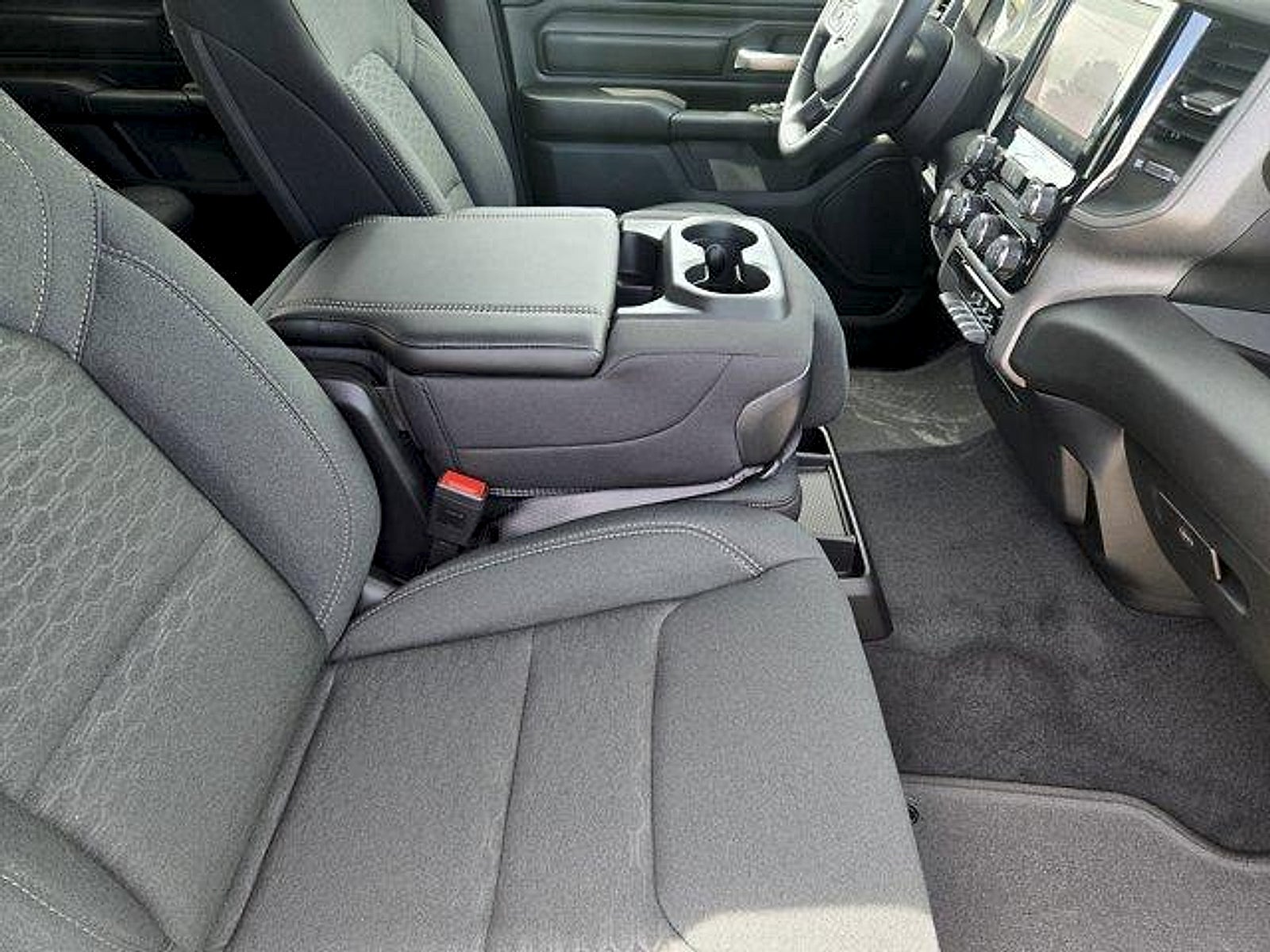 2026 RAM Ram 1500 RAM 1500 EXPRESS CREW CAB 4X2 5'7' BOX
