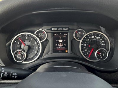 2026 RAM 1500 RAM 1500 EXPRESS CREW CAB 4X2 5'7' BOX