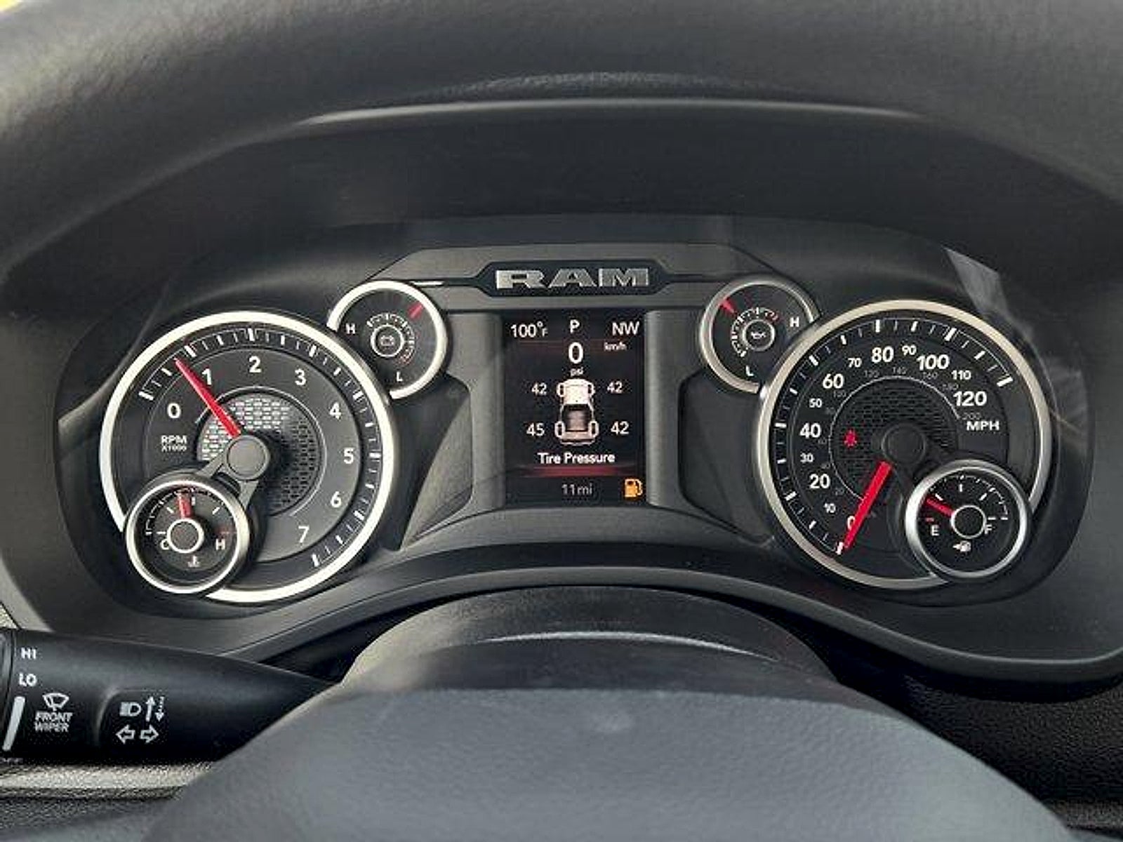 2026 RAM 1500 RAM 1500 EXPRESS CREW CAB 4X2 5'7' BOX
