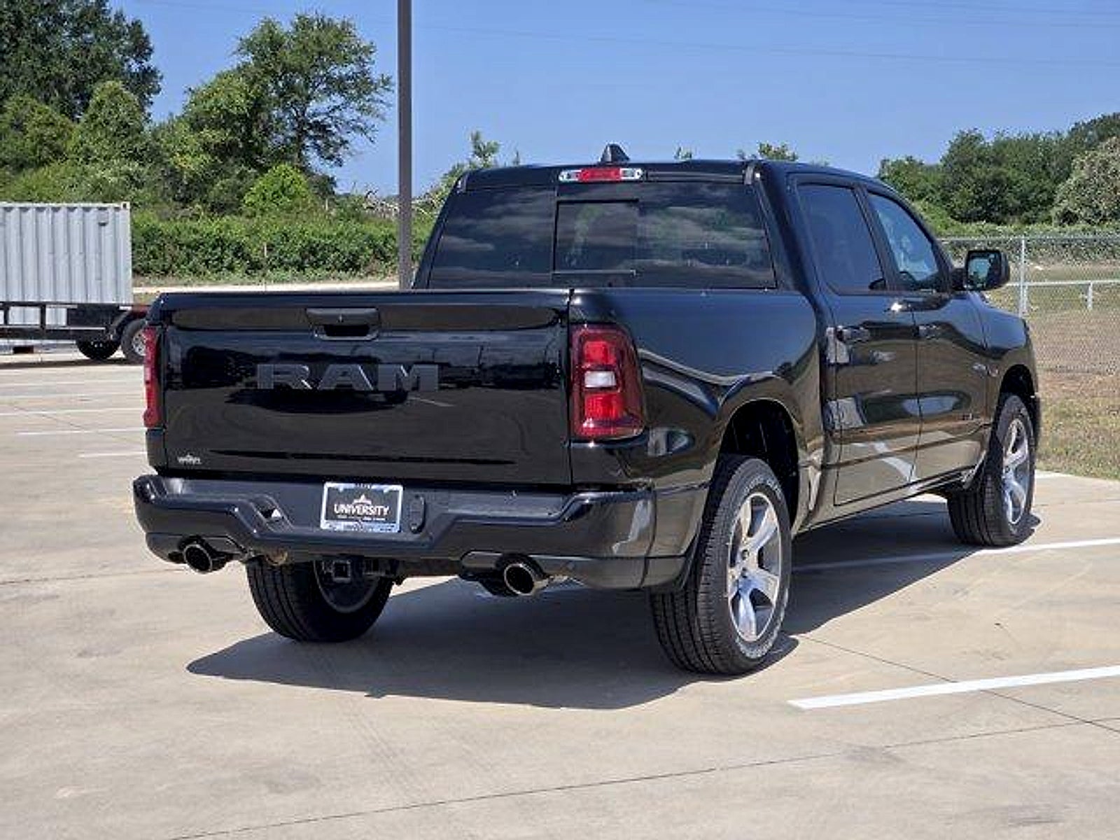 2026 RAM 1500 RAM 1500 EXPRESS CREW CAB 4X2 5'7' BOX