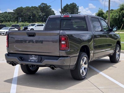 2026 RAM Ram 1500 RAM 1500 EXPRESS CREW CAB 4X2 5'7' BOX