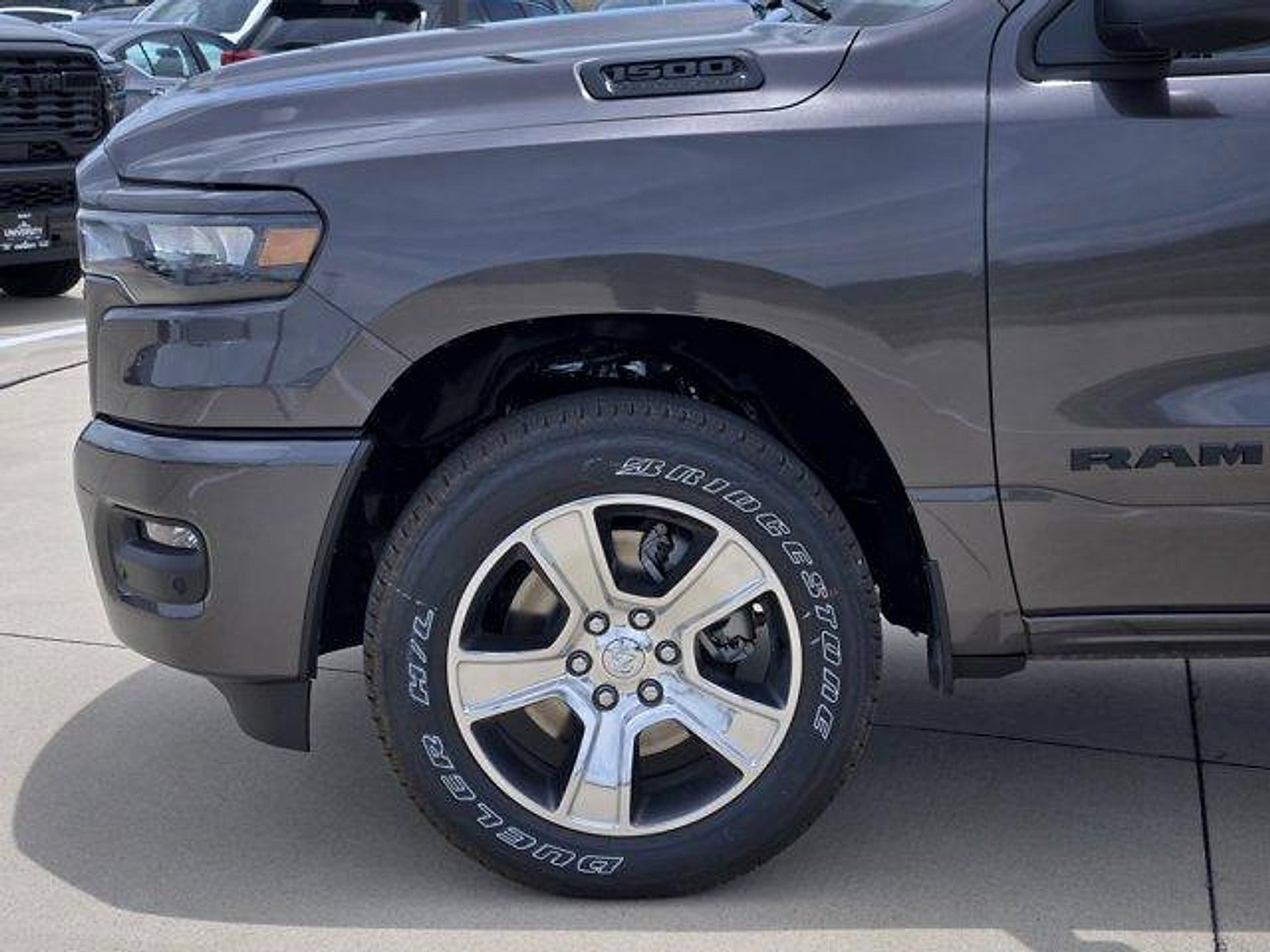 2026 RAM Ram 1500 RAM 1500 EXPRESS CREW CAB 4X2 5'7' BOX