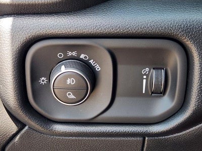 2026 RAM 2500 RAM 2500 TRADESMAN CREW CAB 4X2 6'4' BOX