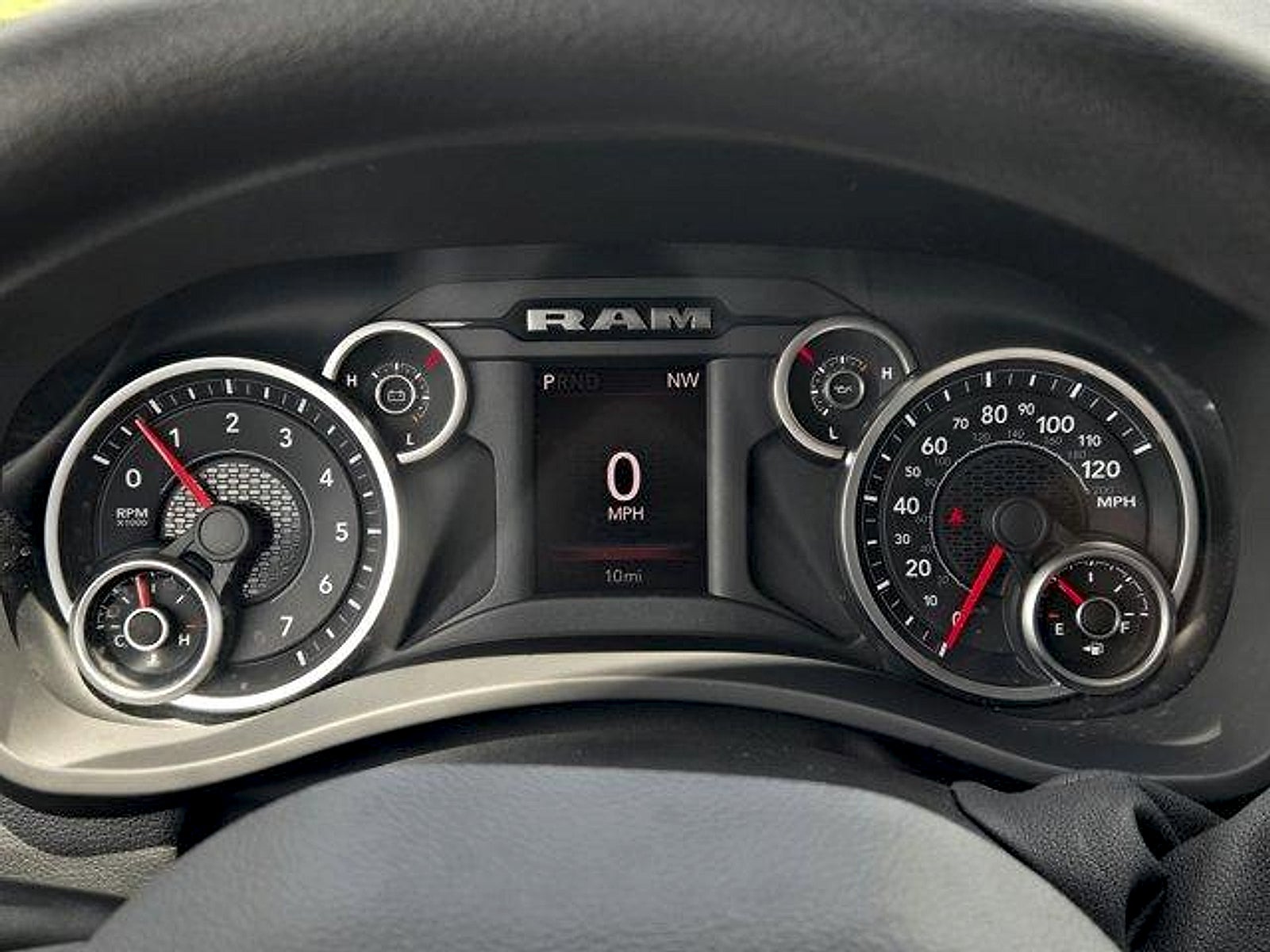 2026 RAM Ram 2500 RAM 2500 TRADESMAN CREW CAB 4X4 6'4' BOX