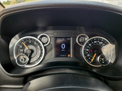 2020 RAM 2500 Tradesman Crew Cab 4x4 6'4' Box