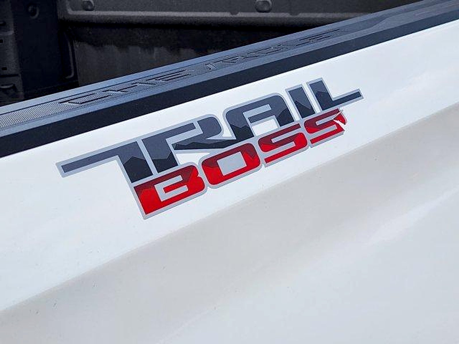 2026 Chevrolet Silverado 1500 4WD Crew Cab Short Bed LT Trail Boss