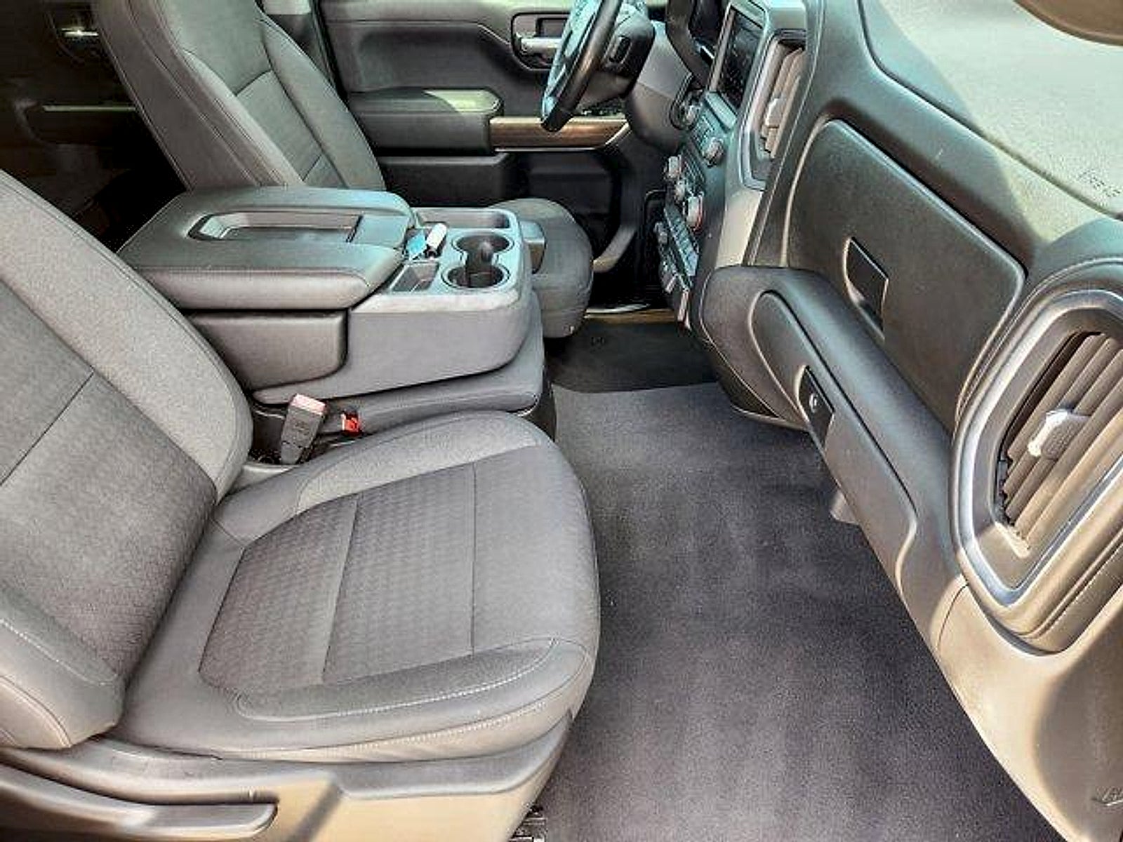 2020 Chevrolet Silverado 1500 4WD Crew Cab Short Bed LT