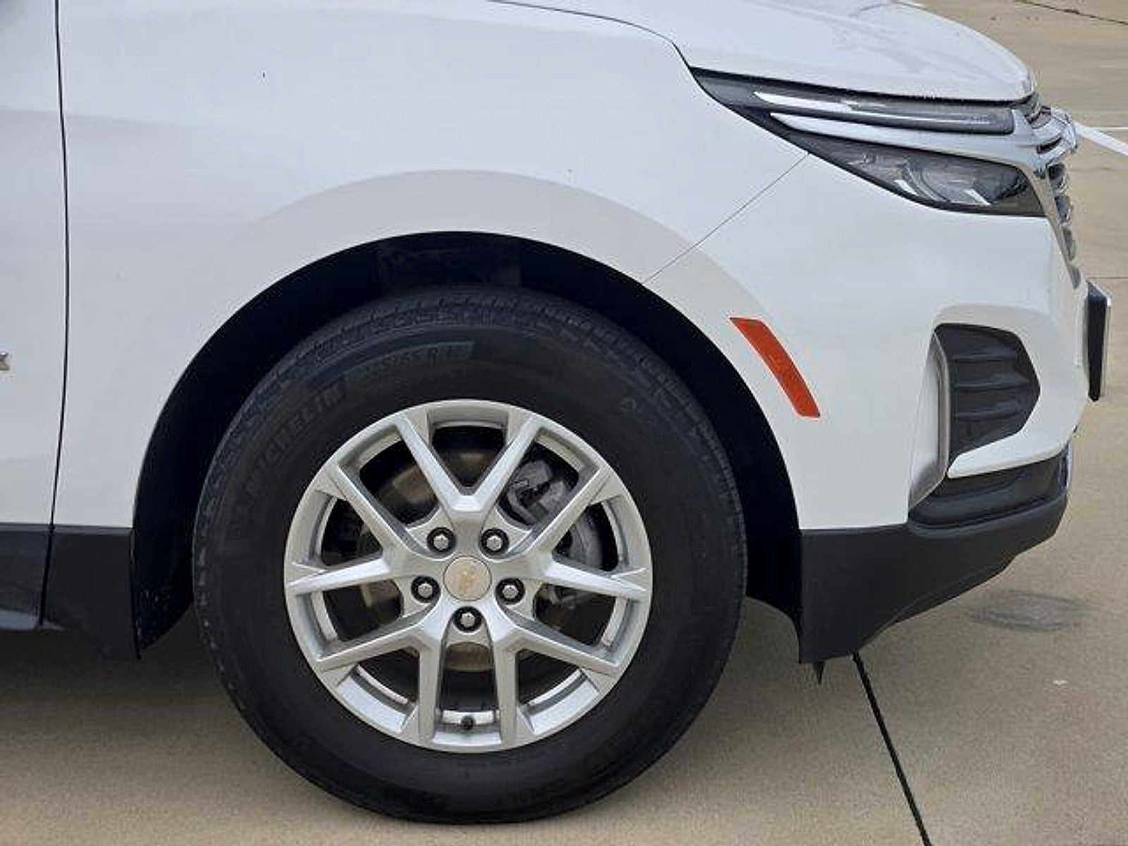 2024 Chevrolet Equinox FWD LT