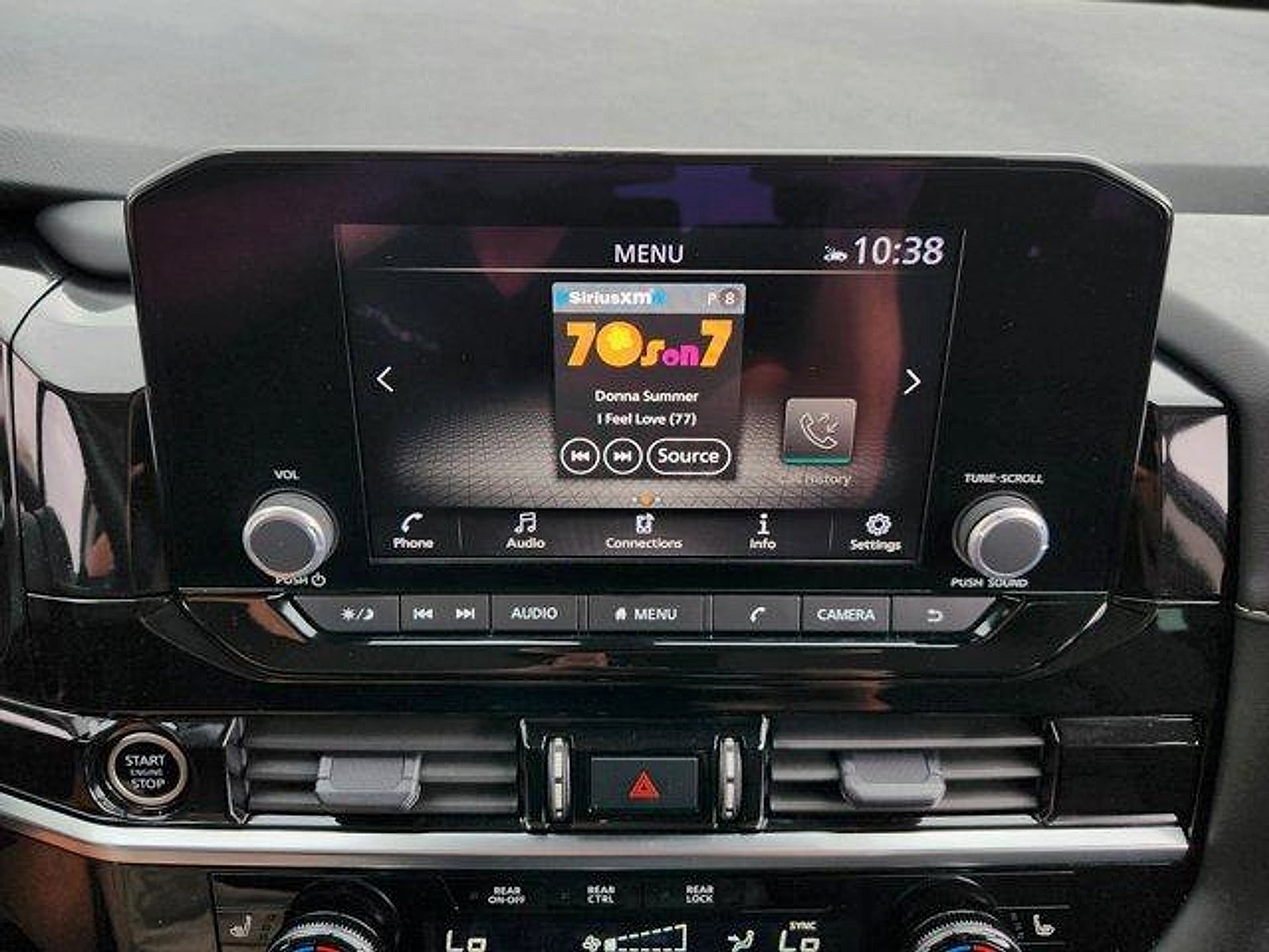 2023 Nissan Pathfinder SV FWD