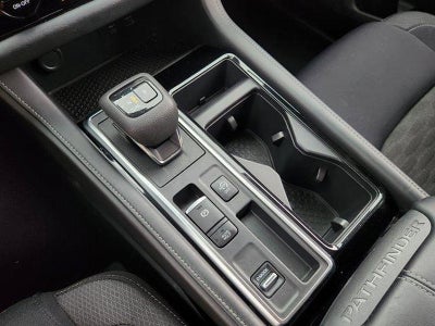 2023 Nissan Pathfinder SV FWD