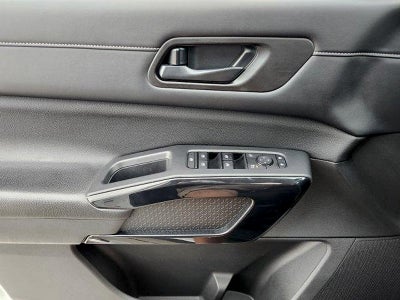 2023 Nissan Pathfinder SV FWD