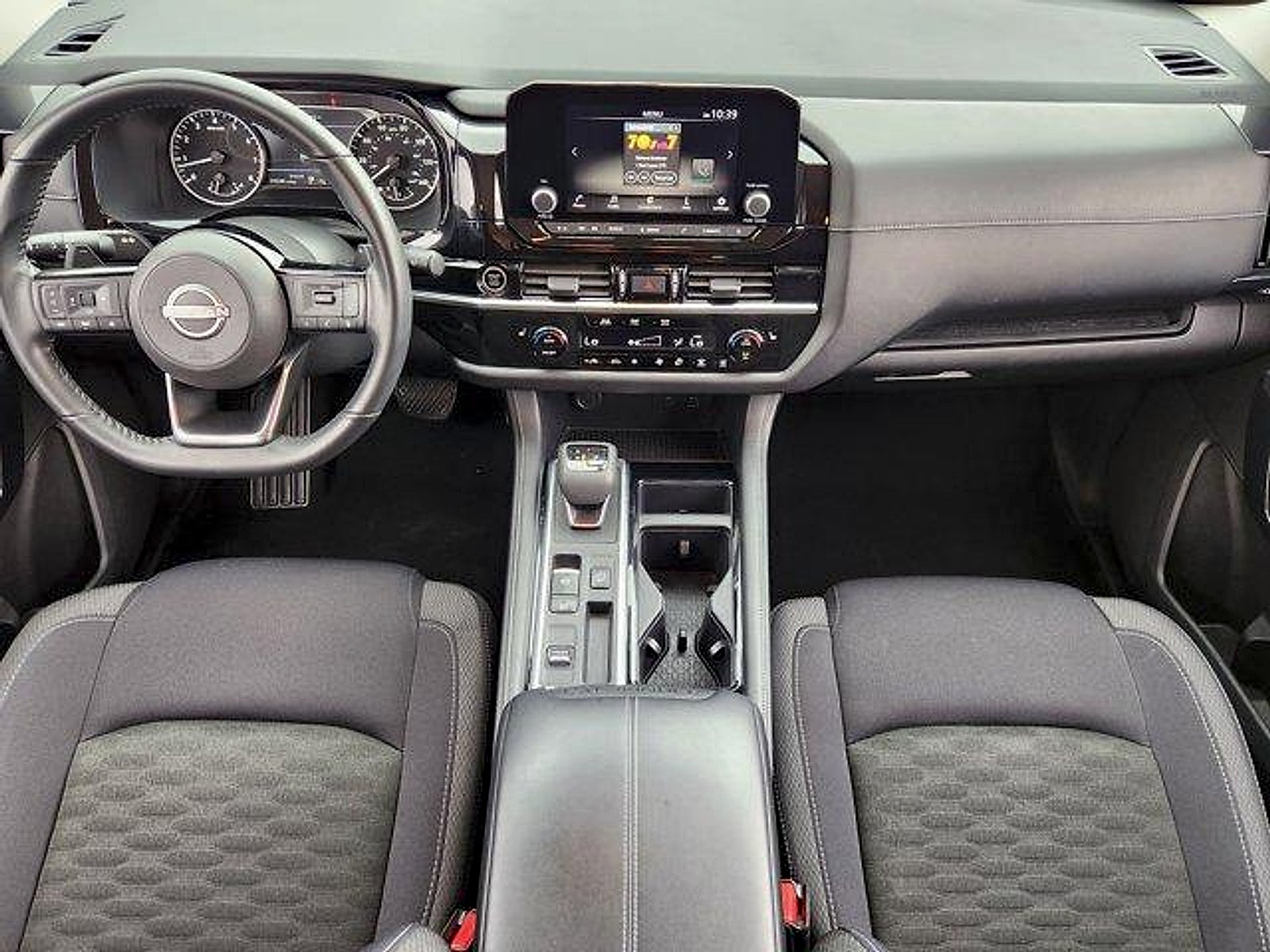 2023 Nissan Pathfinder SV FWD