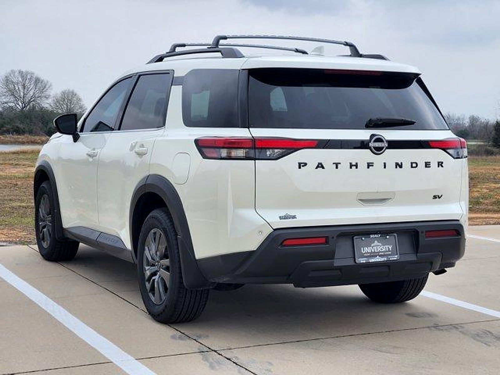 2023 Nissan Pathfinder SV FWD