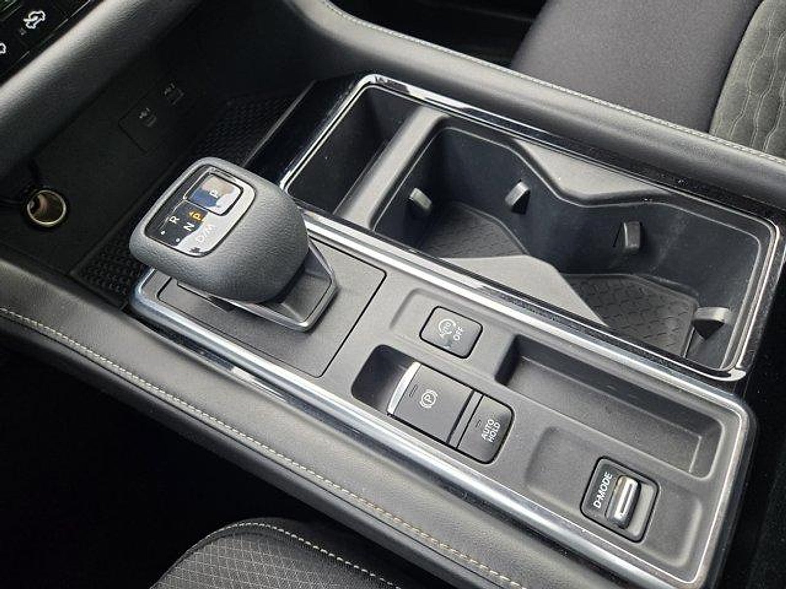2022 Nissan Pathfinder SV 2WD