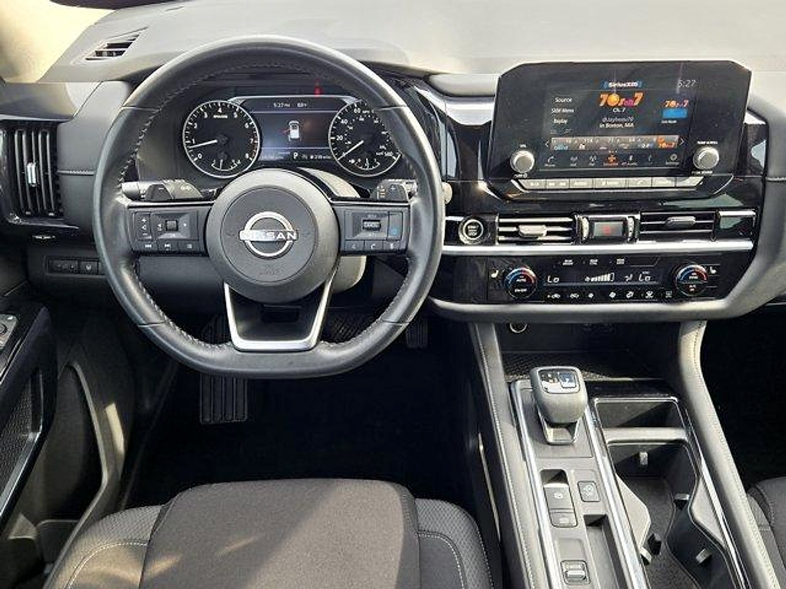 2022 Nissan Pathfinder SV 2WD