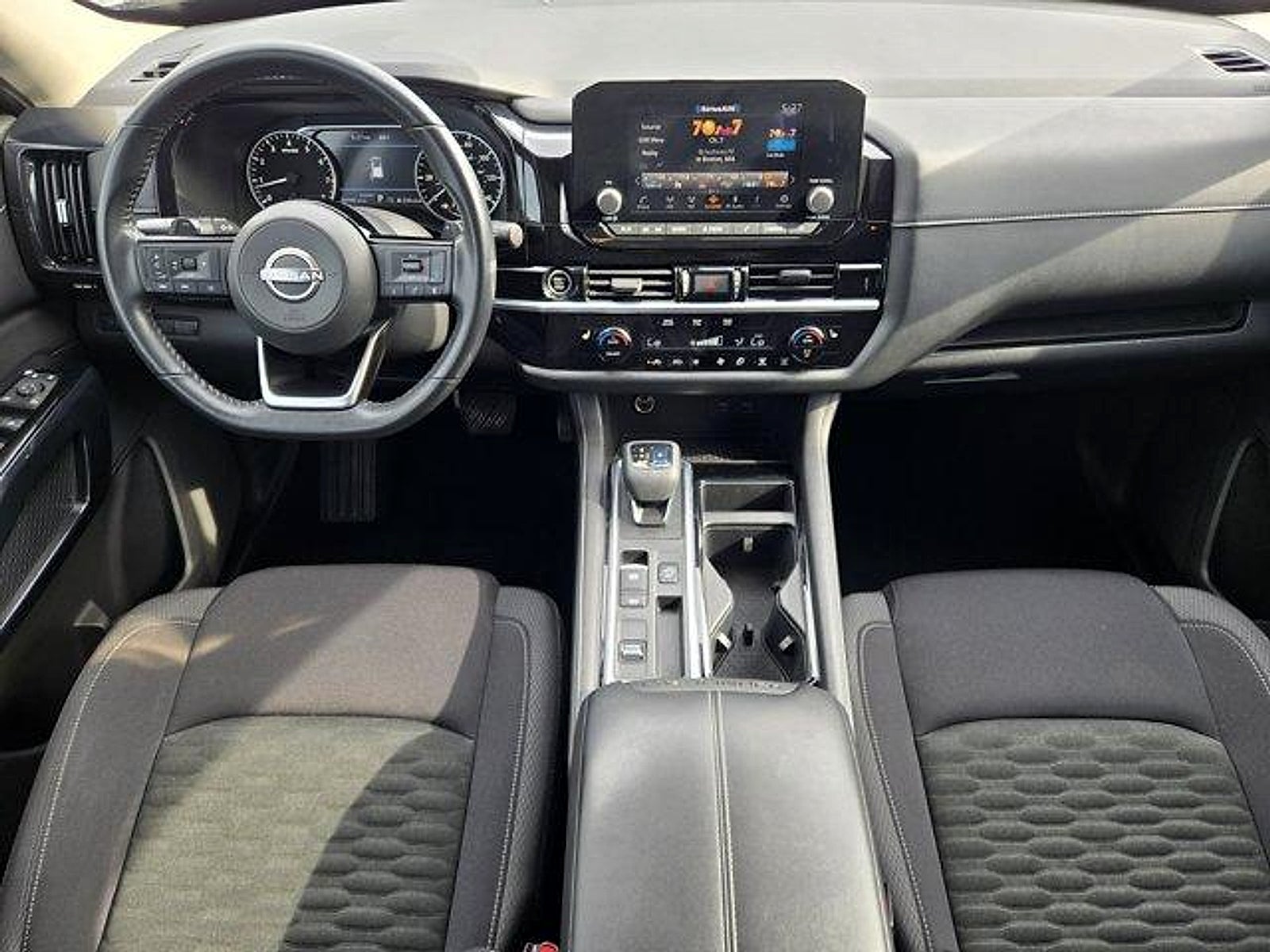 2022 Nissan Pathfinder SV 2WD