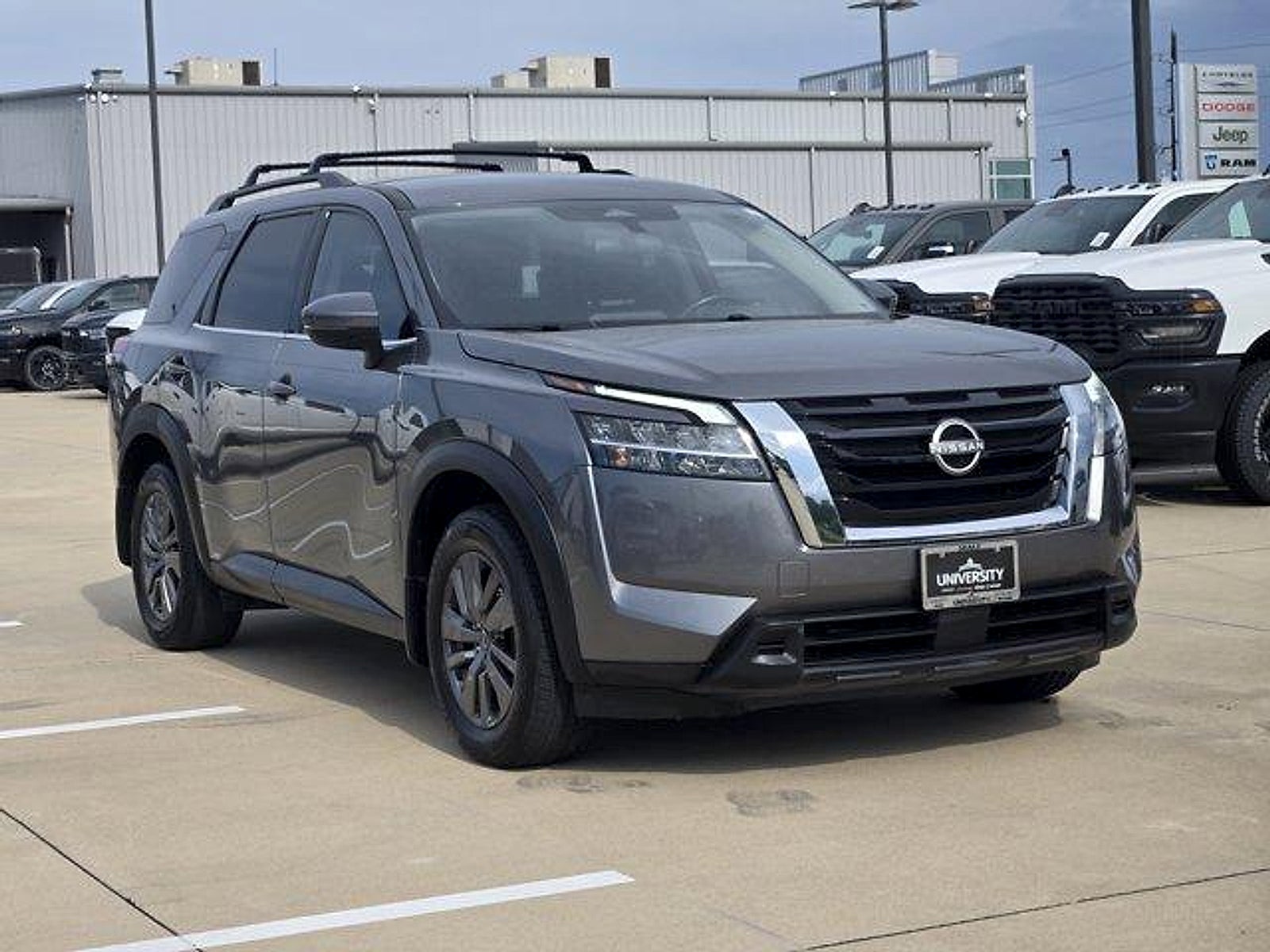 2022 Nissan Pathfinder SV 2WD