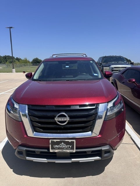 2023 Nissan Pathfinder SL FWD