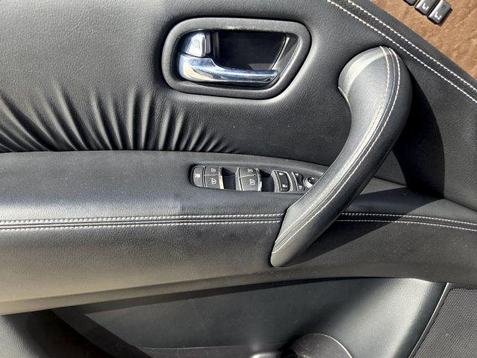 2017 INFINITI QX80 RWD