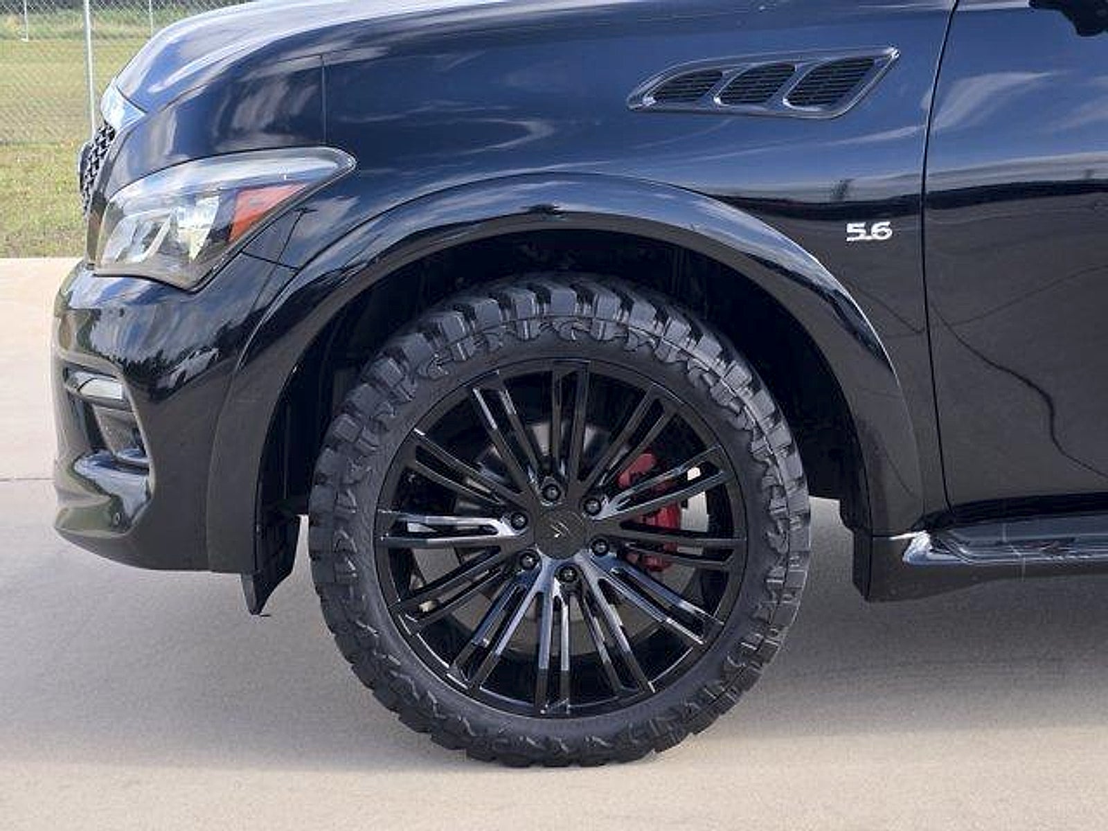 2017 INFINITI QX80 RWD
