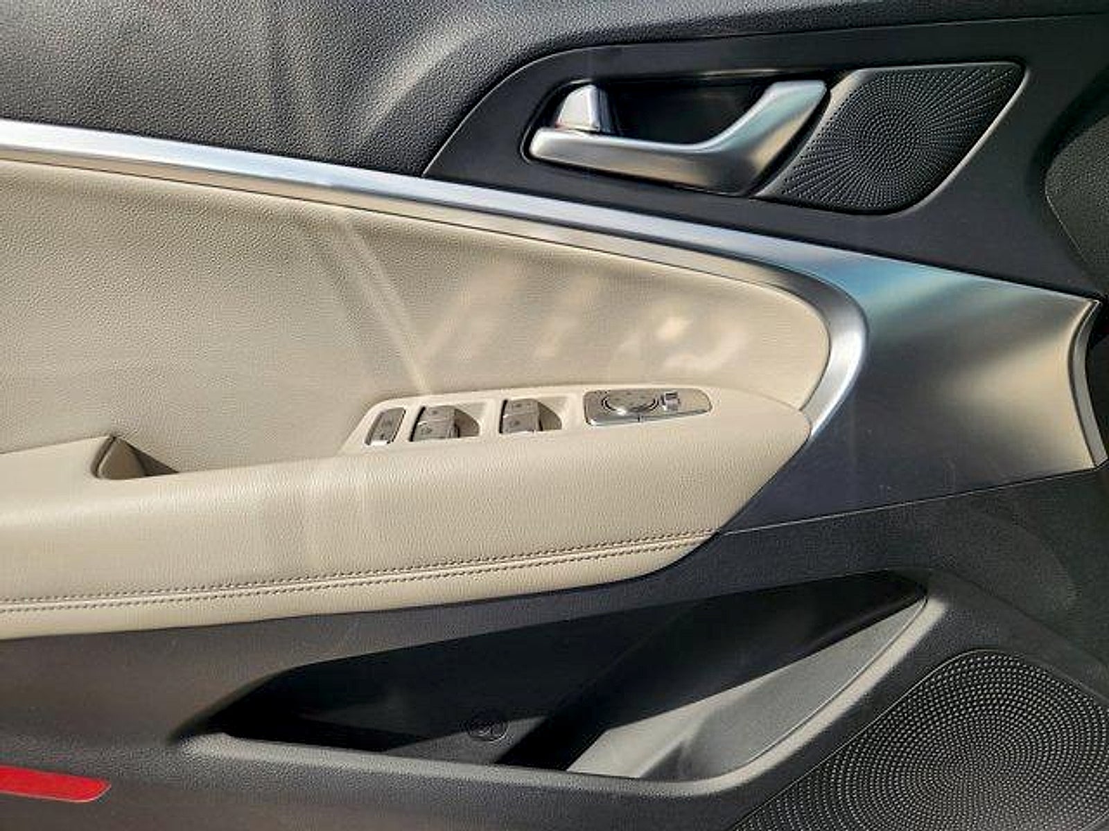 2025 Genesis G70 2.5T RWD