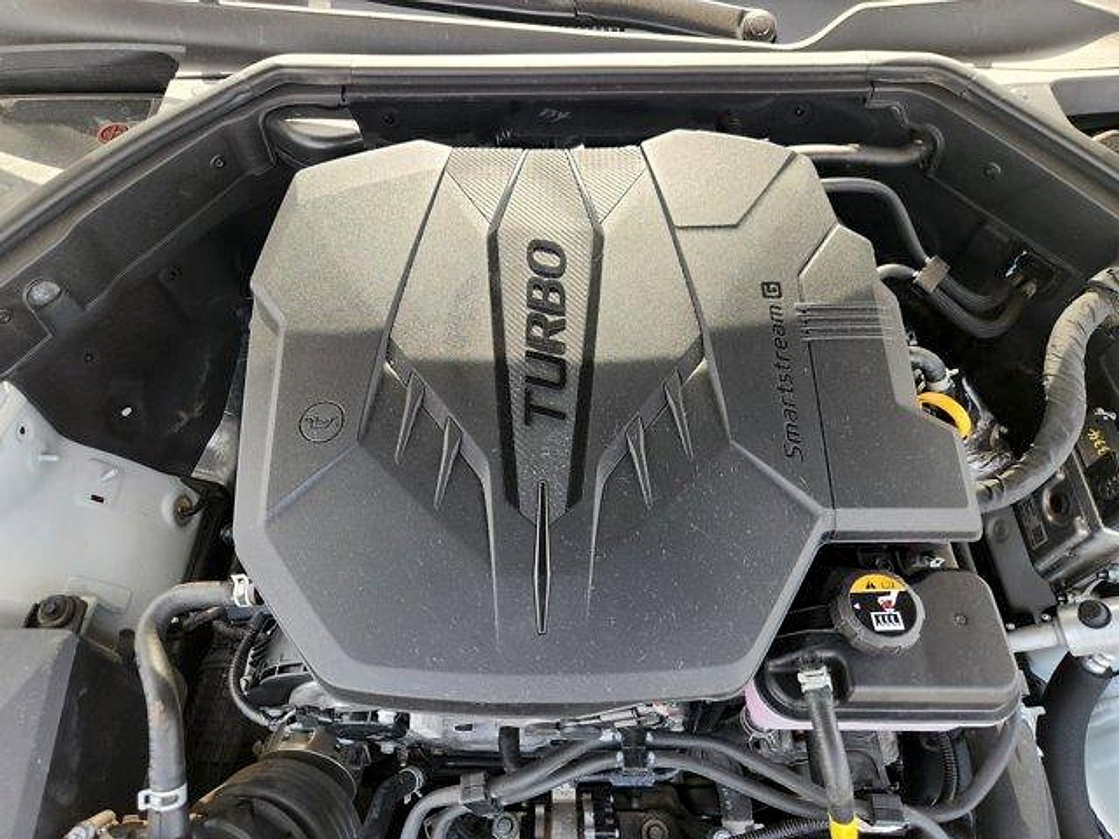 2025 Genesis G70 2.5T RWD